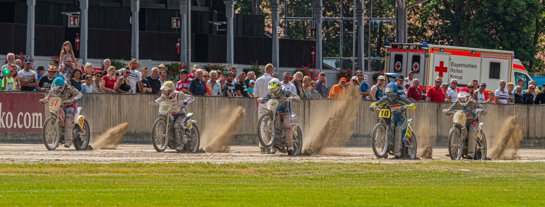 Start Sandbahnrennen