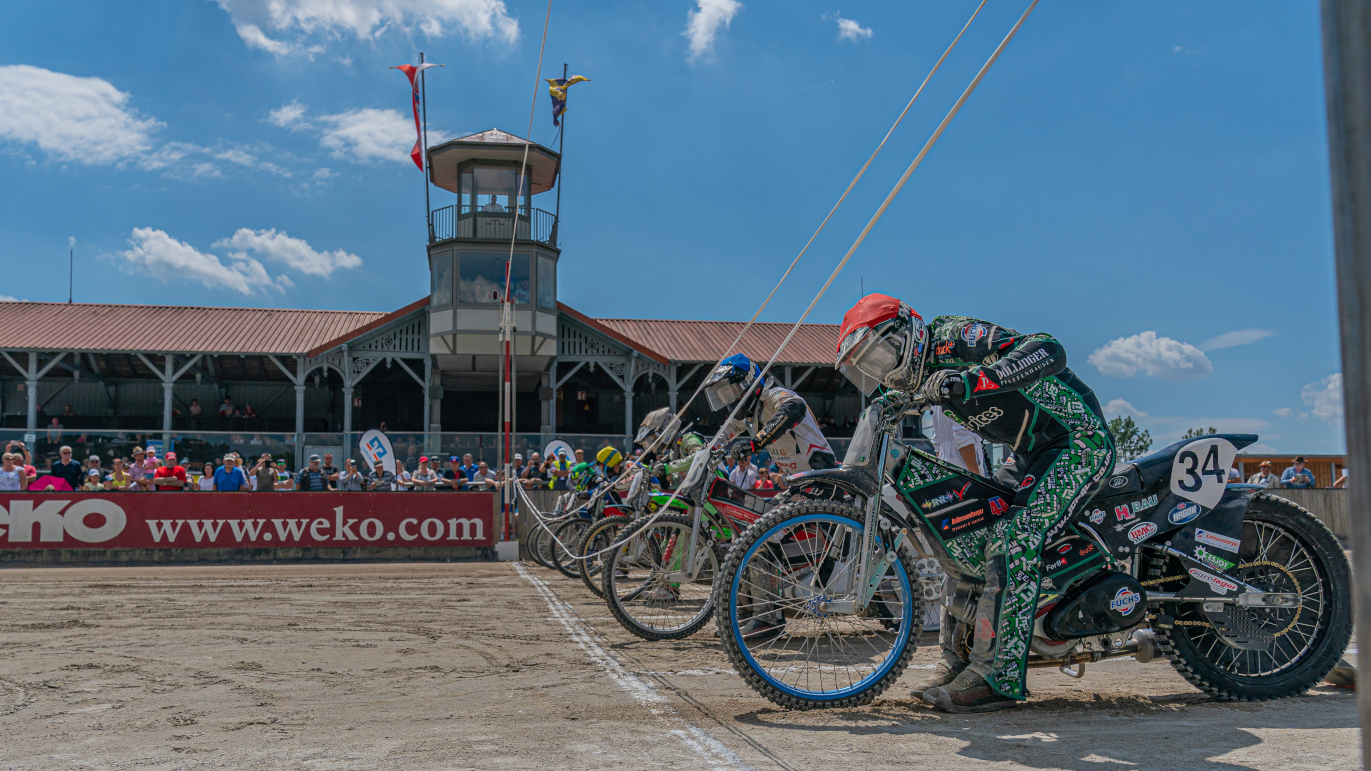 Start Sandbahnrennen